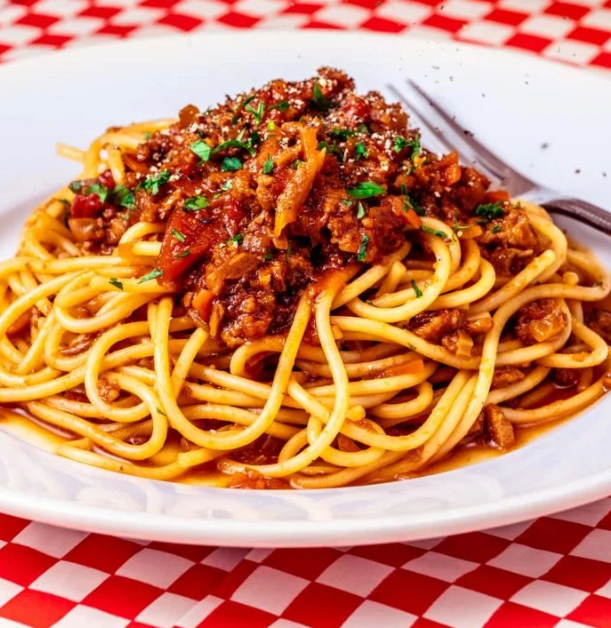 Macarrão à Bolonhesa tradicional e saboroso, a receita perfeita