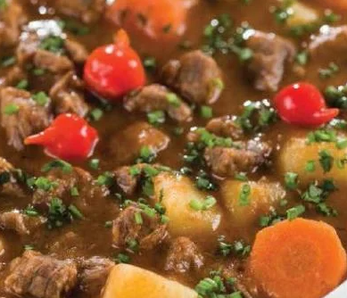 Picadinho de Carne saboroso e tradicional, perfeito para qualquer dia da semana