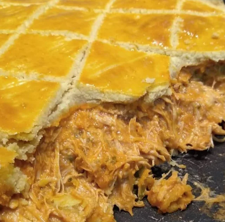 Torta de Frango com Catupiry com recheio igual de coxinha