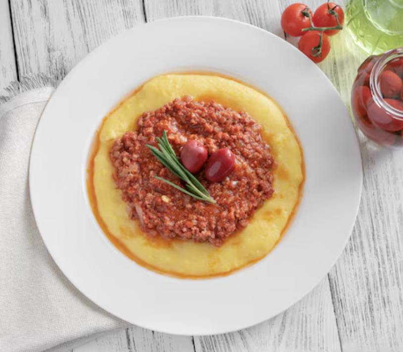 Polenta Cremosa com Ragú à Bolognese para o inverno