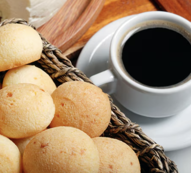 Pão de queijo mineiro que não endurece depois de pronto