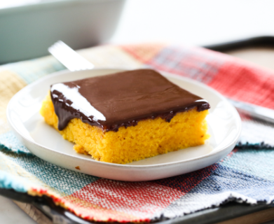 Bolo de Cenoura com Cobertura de Chocolate: Receita da vovó infalível