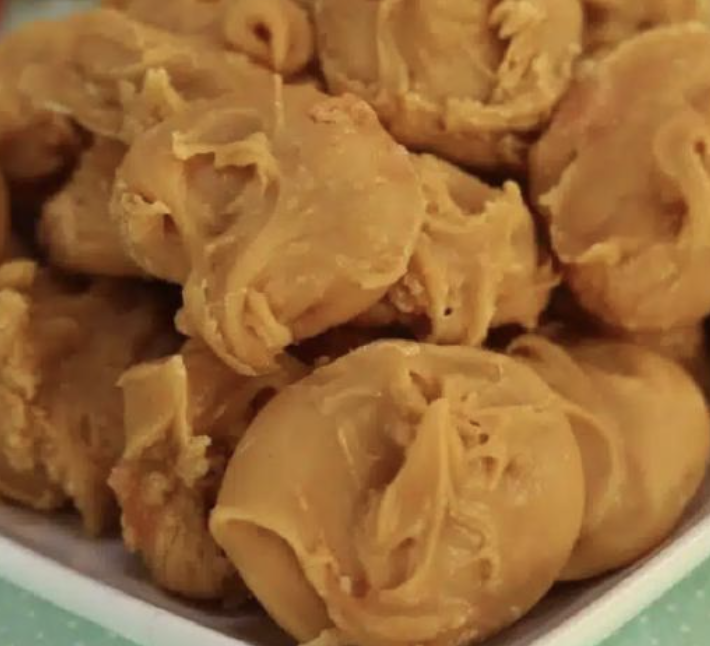 Doce pingo de leite econômico com apenas 2 ingredientes ideal para festa junina