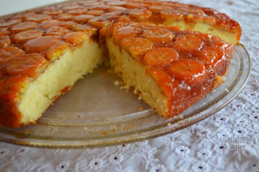 Bolo de banana caramelada